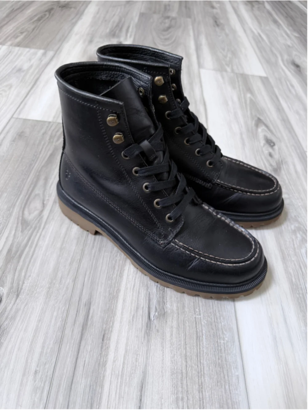 Frye Men’s Black Leather Moc Toe Lace Up Boots Size 7 Lug Sole